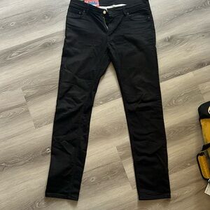 Acne North in Stay Black 33-32